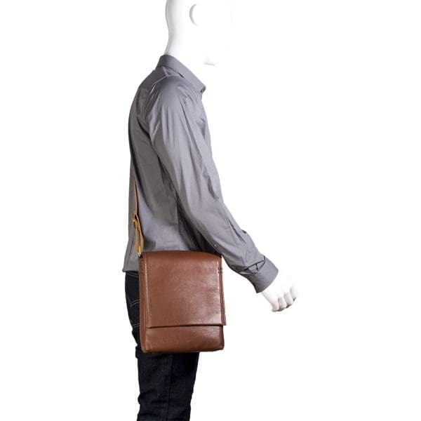 Hidesign - Seattle - Leather Crossbody Bag - Image 4