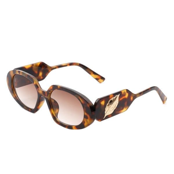 Cramilo Eyewear Glittera - Retro Oval Chic Sunglasses - Image 5