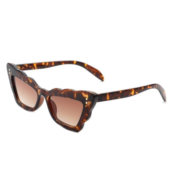 Cramilo Eyewear Radiance - Wavy Butterfly Cat Eye Sunglasses - Image 4