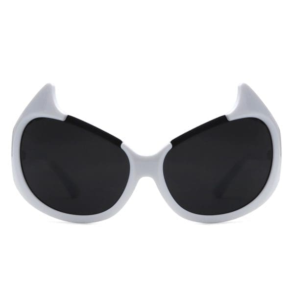 Cramilo Eyewear Vaelin - Oversized Round Cat Eye Sunglasses - Image 9