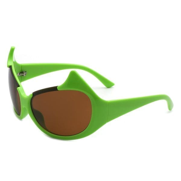 Cramilo Eyewear Vaelin - Oversized Round Cat Eye Sunglasses - Image 8