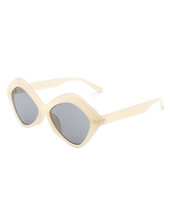 Cramilo Eyewear Amethyst - Hexagonal Cat Eye Sunglasses - Image 8