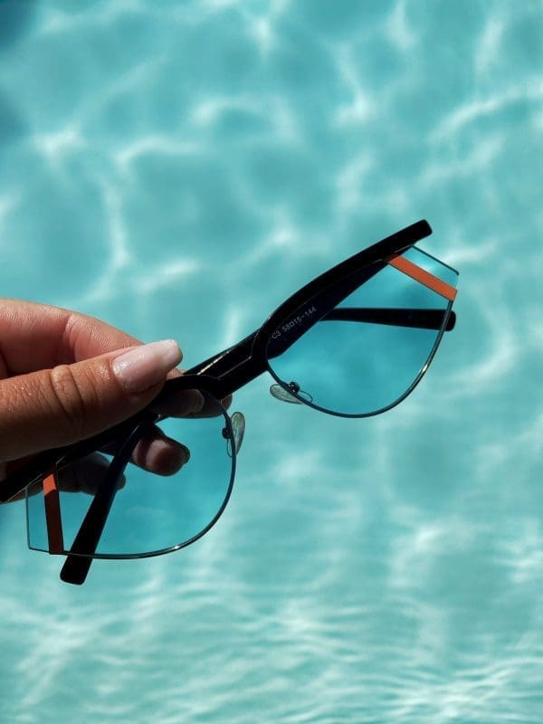 Cramilo Eyewear Laramie - Futuristic Rectangle Sunglasses - Image 10