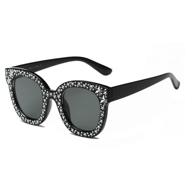 Cramilo Eyewear Doswell - Round Fashionable Sunglasses