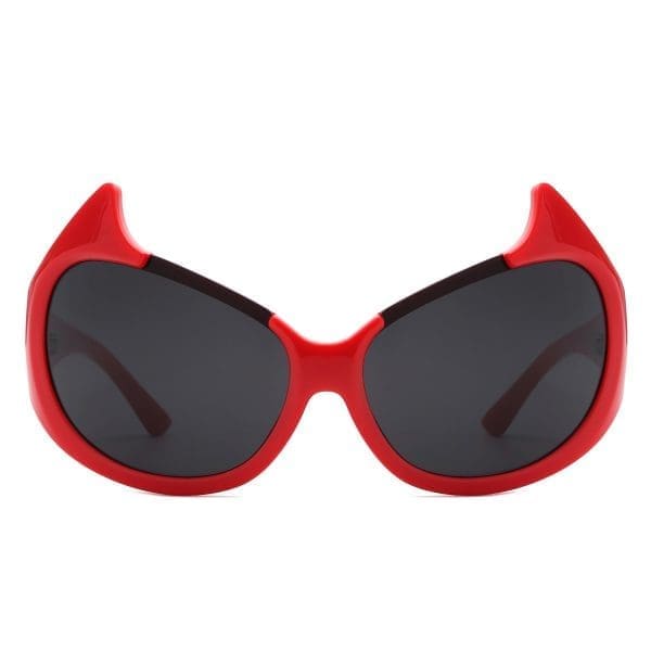 Cramilo Eyewear Vaelin - Oversized Round Cat Eye Sunglasses - Image 2