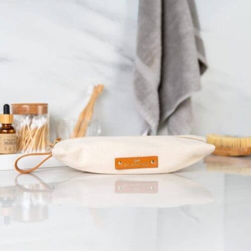 J And L Naturals Toiletry Bag 3