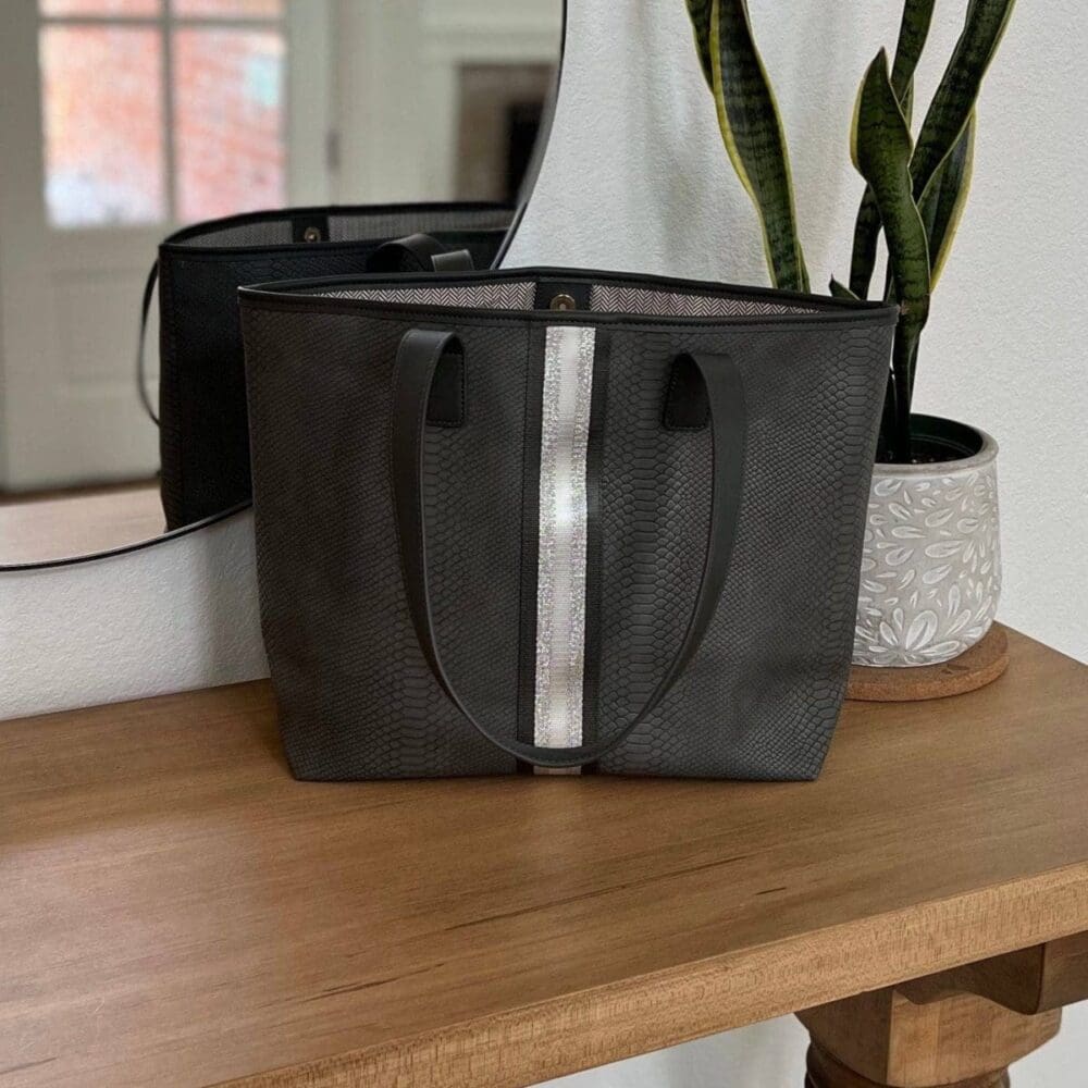 Threaded Pear Kira Shopping Bag 4