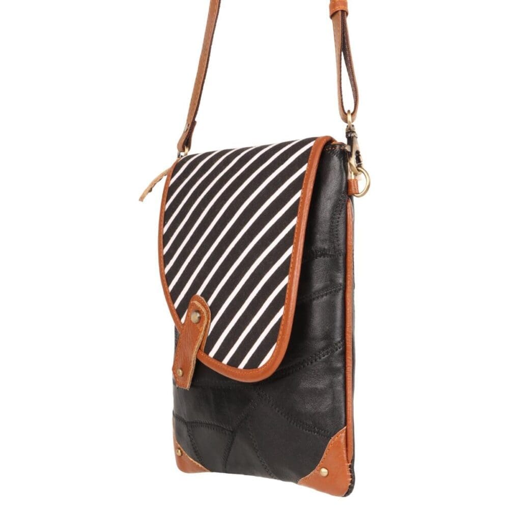 Vaan Express Noho Crossbody Bag 4