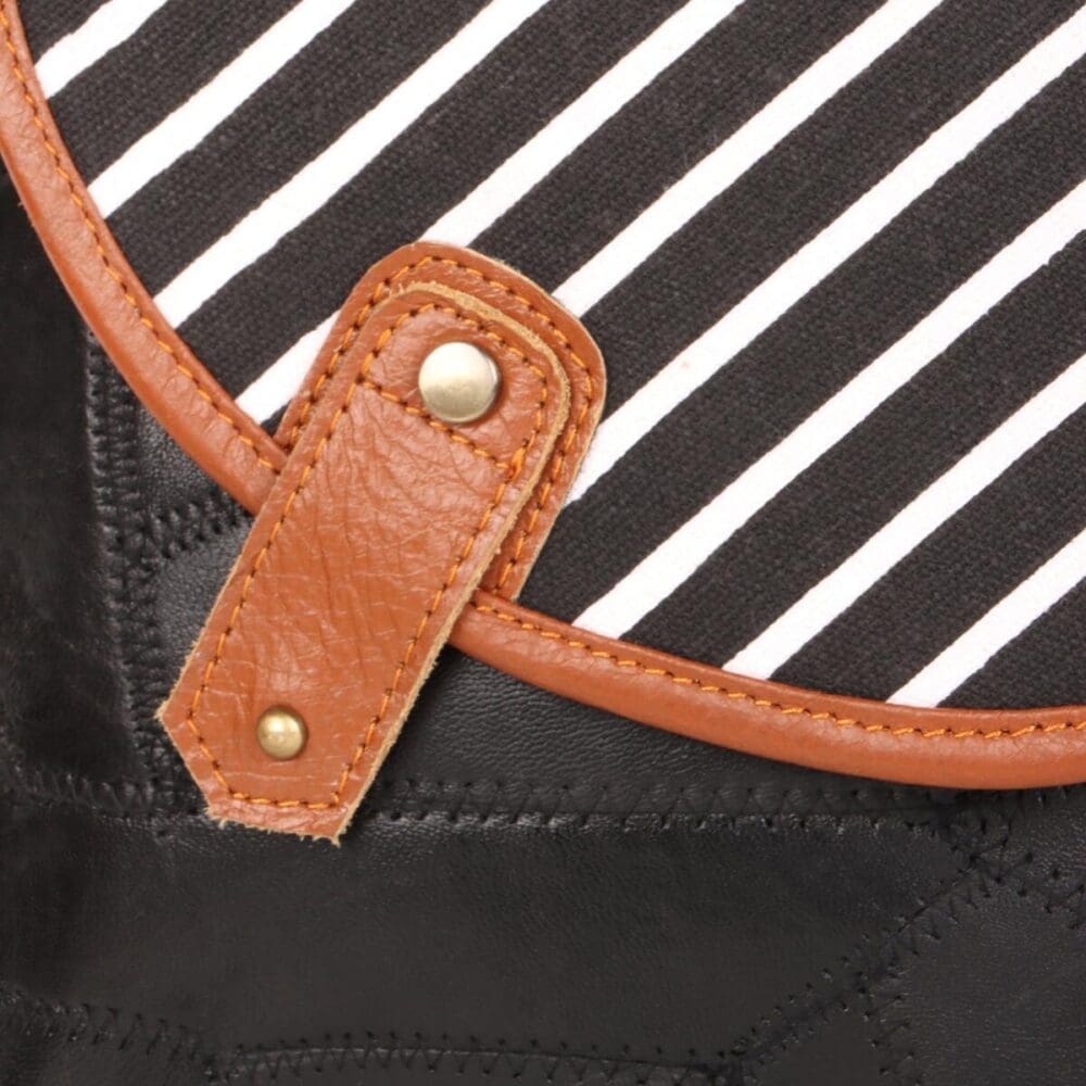 Vaan Express Noho Crossbody Bag 6