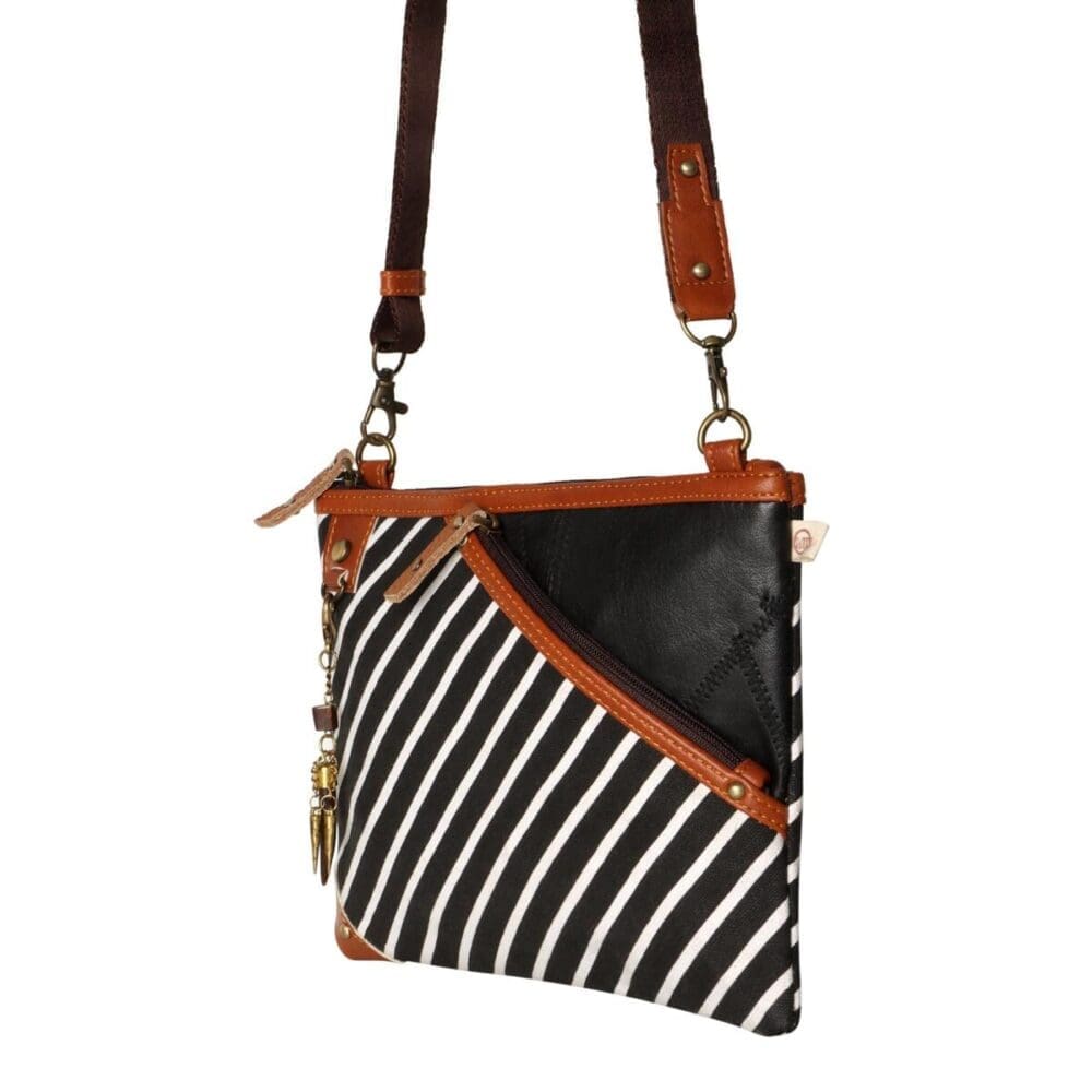 Vaan Grayson Wide Crossbody Bag Striped 3