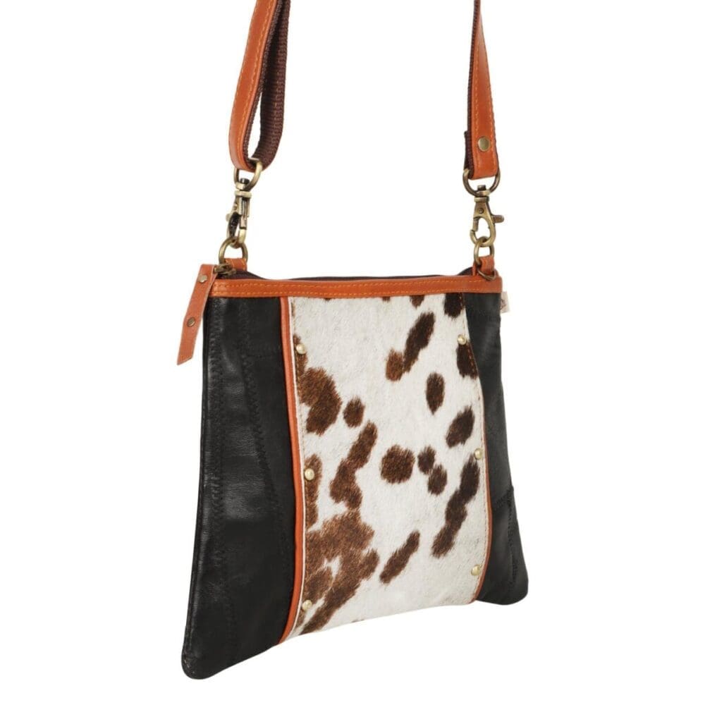 Vaan Noa Angled Crossbody Bag Hairon 7