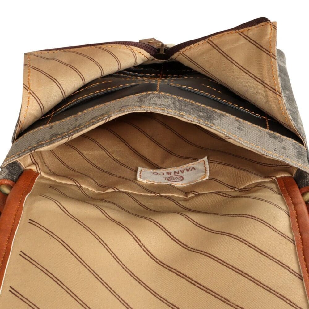 Vaan Tiah Crossbody Bag Hidden Cc Slots Carbon Grey 5
