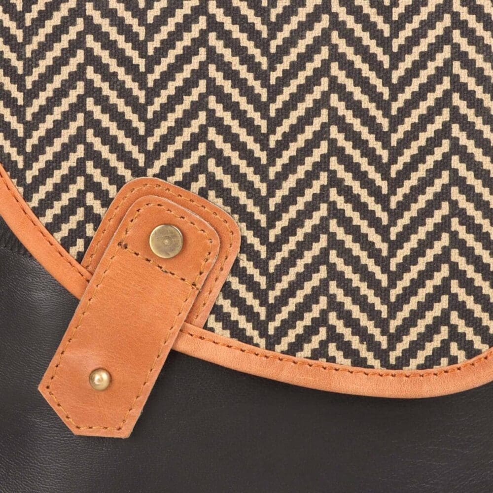 Vaan Tracker Noho Crossbody Bag 5