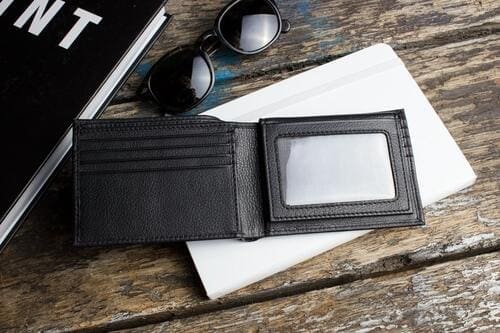 Kiko - Traditional Bifold Wallet - Image 17