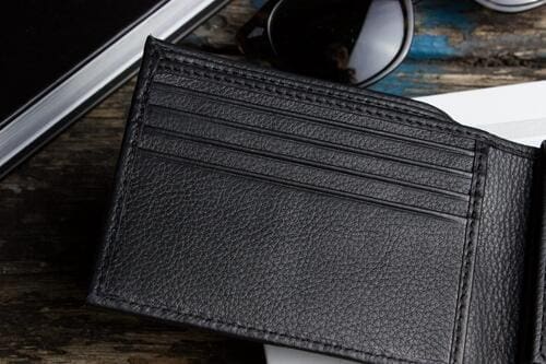 Kiko - Traditional Bifold Wallet - Image 16
