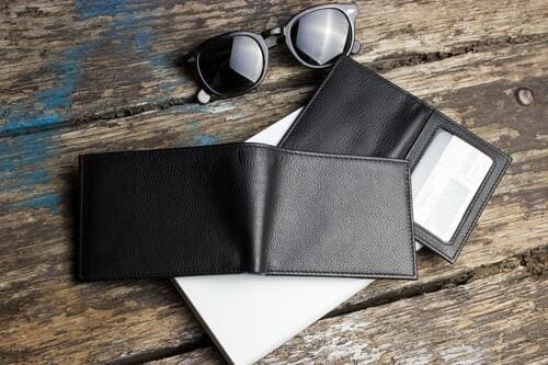Kiko - Traditional Bifold Wallet - Image 14
