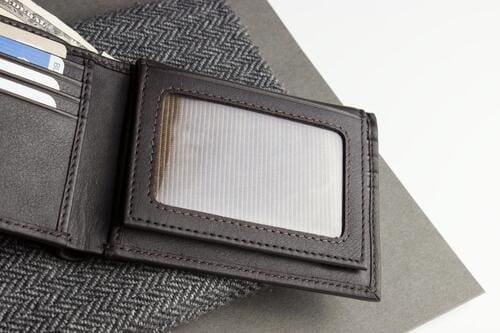 Kiko - Traditional Bifold Wallet - Image 9