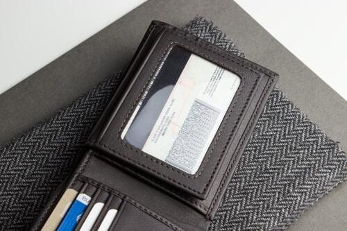 Kiko - Traditional Bifold Wallet - Image 7